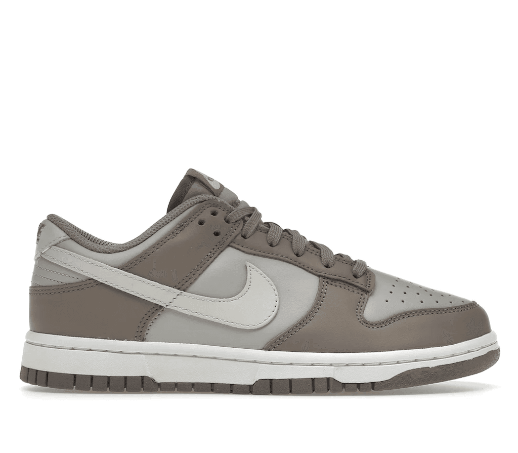 Dunk Low Bone Beige (women's)