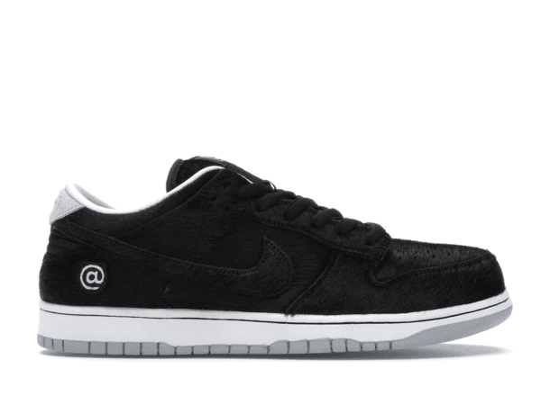 Dunk Low SB Medicom Toy