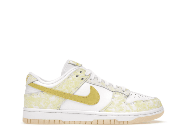 Dunk Low Yellow Strike